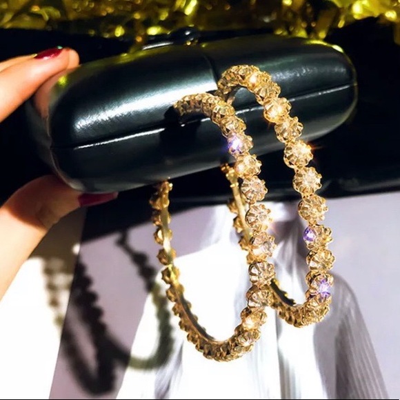 **NEW 18K Yellow Gold Diamond Hoop Earrings - Picture 3 of 5